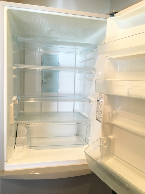 23583691 s - 冷蔵庫の棚板やドアポケットが割れた！代用品を使うか部品で買うか？保証は使えないの？