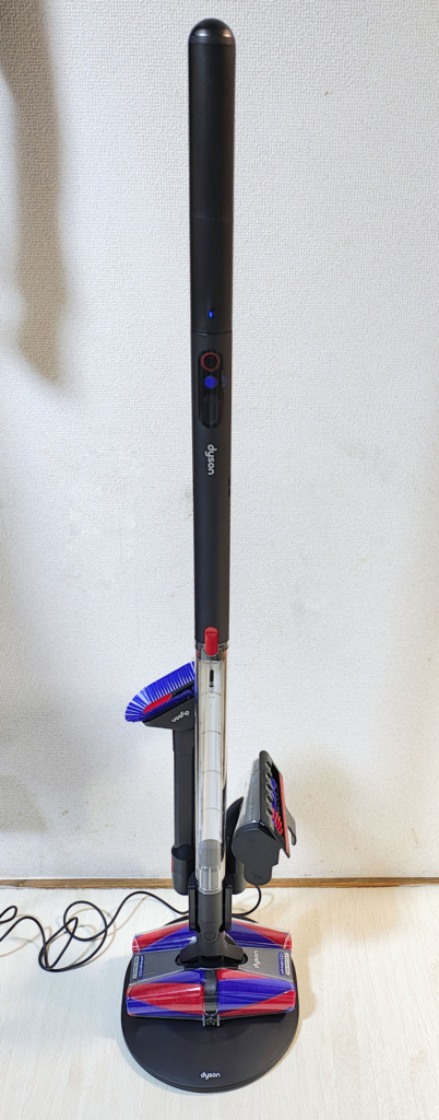 ダイソンペンシルバック・充電スタンド全体像